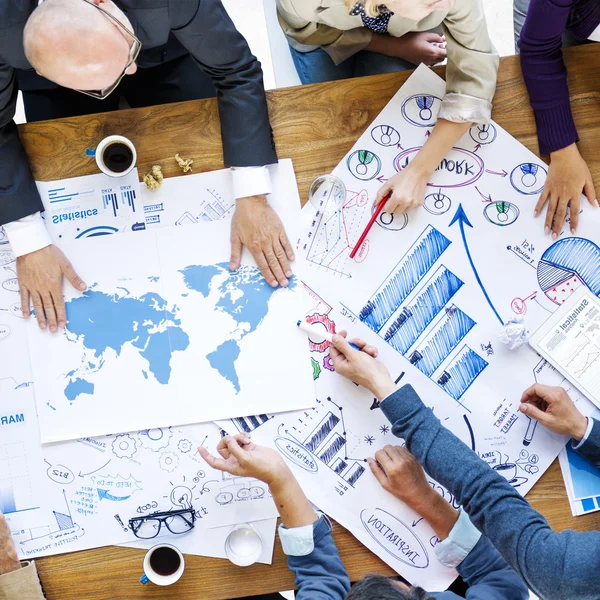 Gli uomini d'affari che lavorano al Meeting — Foto Stock