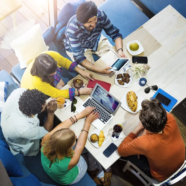 Diverse groep mensen die werkzaam zijn Concept — Stockfoto