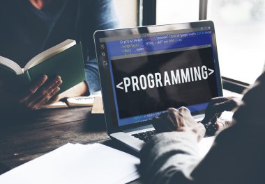 Dizüstü ekran bilgisayar programlama