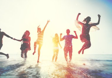 Arkadaşlar özgürlük Beach yaz tatili kavramı