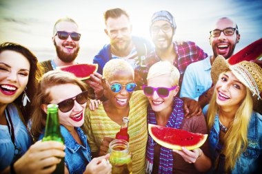 Beach Party akşam yemeği kavramı