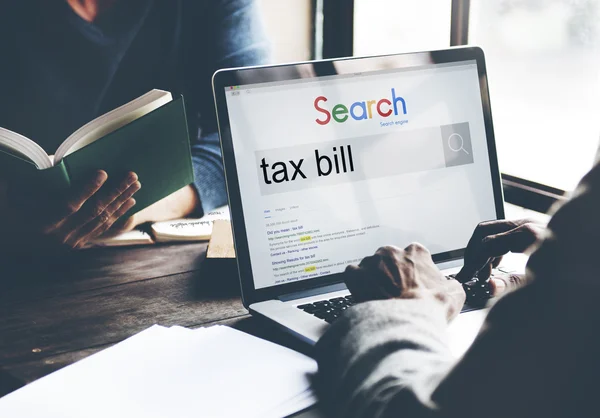 Tax Bill on laptop screen — Stock Photo, Image