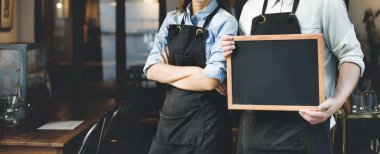 Blackboard Cafe yakınındaki çalışanlarla