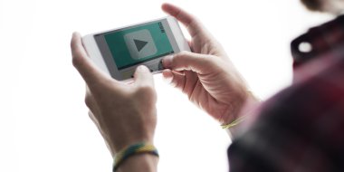 Dijital cihazda ortam yürütme