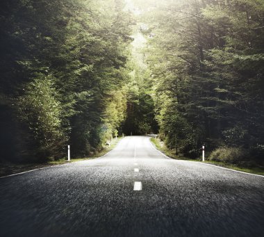 Dağ konsepti ile yol