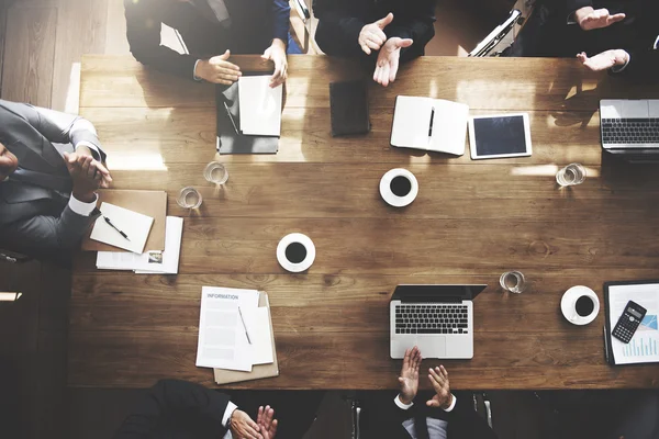 Empresários em reunião — Fotografia de Stock