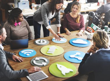 İş ekibi toplantıda.