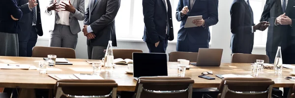 Zakenmensen op vergadering — Stockfoto