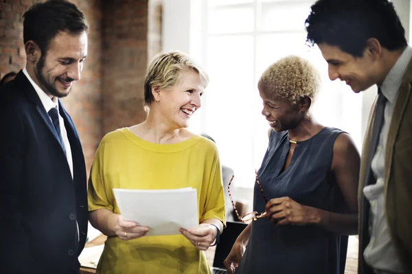 Teamwerk in office Concept — Stockfoto