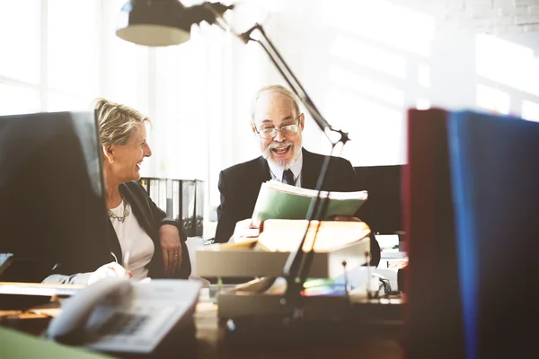 Discussão de empresários — Fotografia de Stock