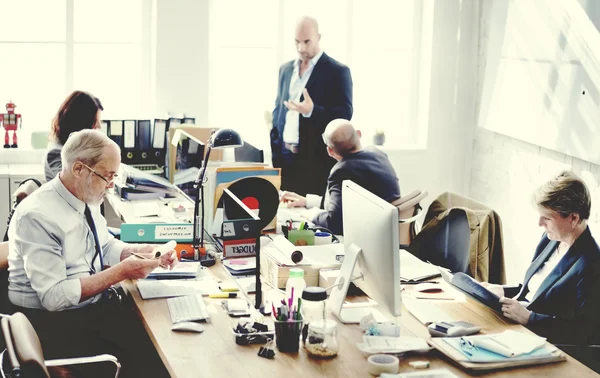 Gente de negocios en reunión — Foto de Stock