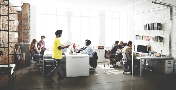 Gente de negocios trabajando — Foto de Stock