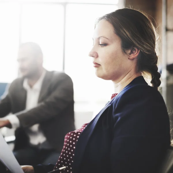 Business Team upptagen — Stockfoto