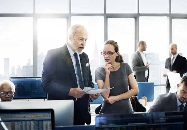 Diskussion im Business-Team — Stockfoto