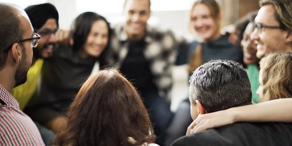 Diversidad de las personas en reunión —  Fotos de Stock