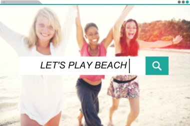 Kadın eğlence sahilde