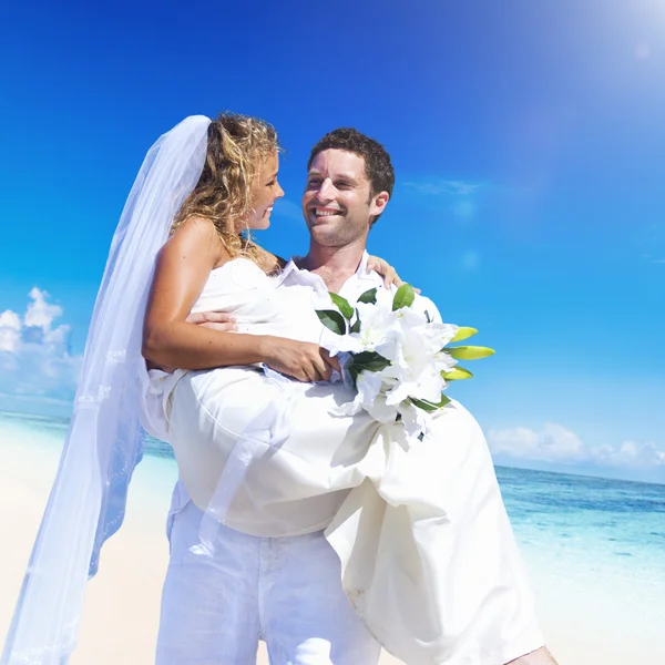 Para ślub na plaży — Zdjęcie stockowe