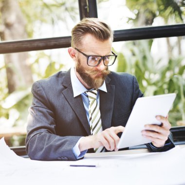 adam ve dijital aygıt Businessconcept