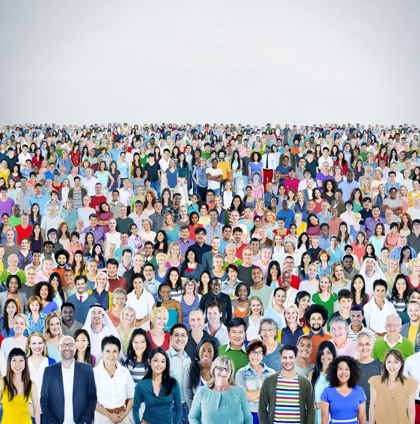 Большая группа людей с многообразием — стоковое фото