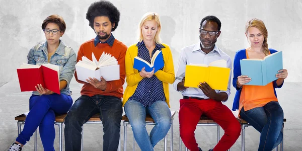 Group of People Reading Concept — Stock Photo, Image