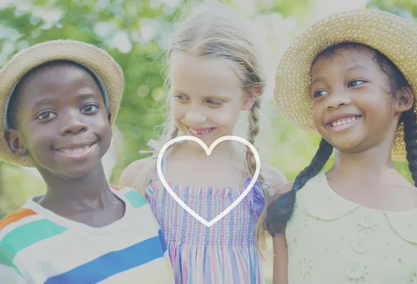 Multi ethnic children outdoors — Stock Photo, Image