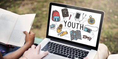 Dijital devises kullanan öğrenciler 