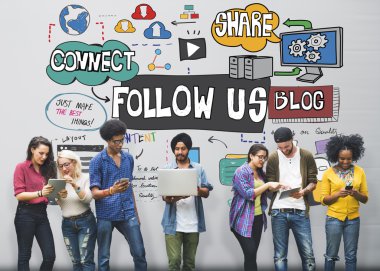 Dijital cihazlar, kullanan öğrenciler internet'te sörf