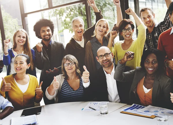 Multietniskt verksamhet team — Stockfoto