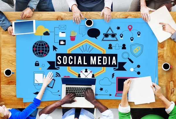 Sociala medier teknik koncept — Stockfoto