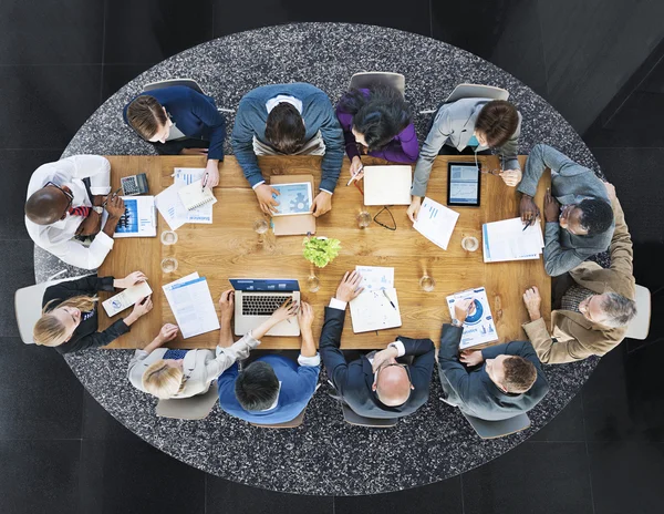 Bedrijfsteam aan het werk — Stockfoto