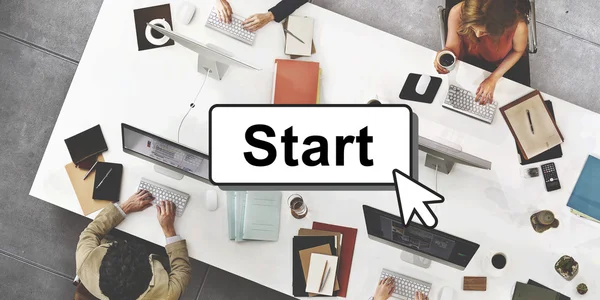 Business people working on computers and start — Stock Photo, Image