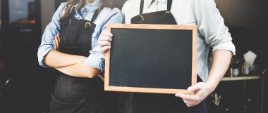 Blackboard Cafe yakınındaki çalışanlarla