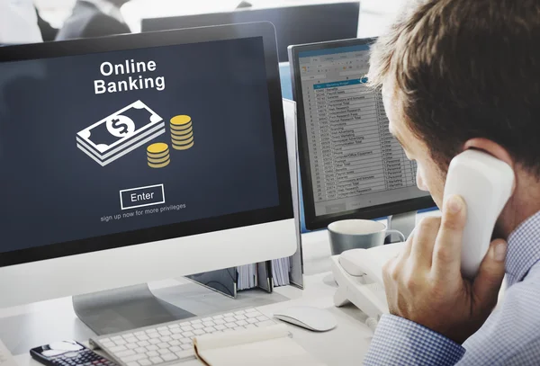 Computer met Online Banking op monitor — Stockfoto