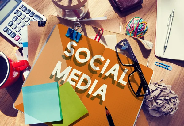 Concetto di connessione ai social media — Foto Stock