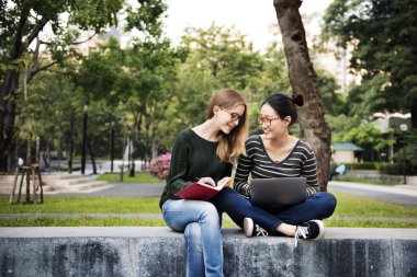 Tartışmak ve kavram beyin fırtınası