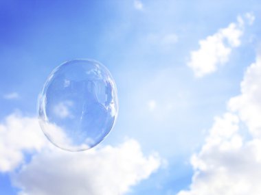 Mavi gökyüzü balon havada