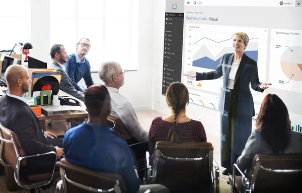 Gente de negocios en reunión — Foto de Stock