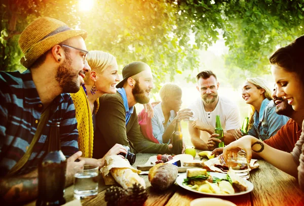 Diverse Yard Summer Friends Concept — Stock Photo, Image