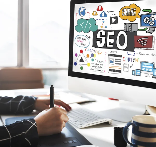 Monitor with seo concept — Stock Photo, Image