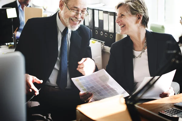 Équipe d'affaires travaillant — Photo