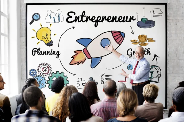 People at seminar with entrepreneur — Stock Photo, Image