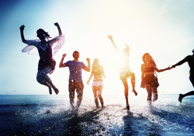 Arkadaşları ve özgürlük, tatil kavramı