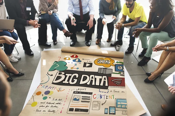 Άτομα άνω αφίσα με Big Data — Φωτογραφία Αρχείου
