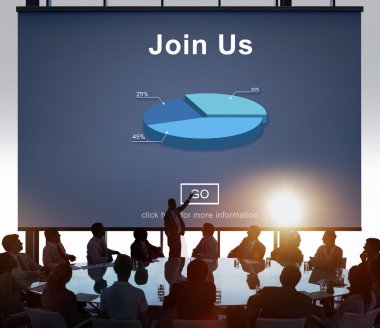 İş adamları tartışma sırasında planlama