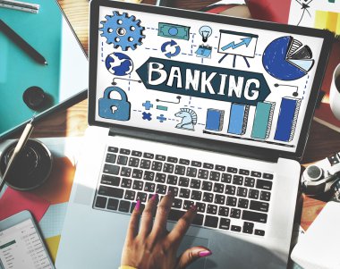 laptop ekranında bankacılık ile