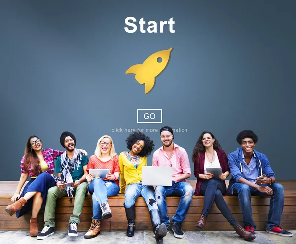 Mensen en Start beginnen activering beginnen Concept — Stockfoto