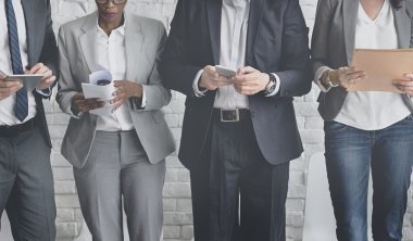 Grup beyin fırtınası halkı, tartışmak ve bir şeyler planlıyor