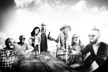 Arkadaşlar Beach kavramı yapıştırma