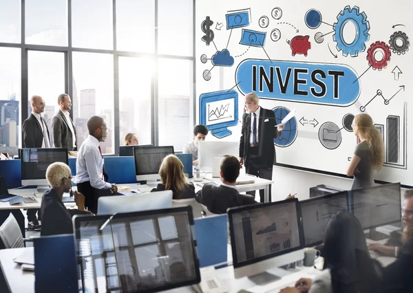 Business folk arbeta och investera — Stockfoto