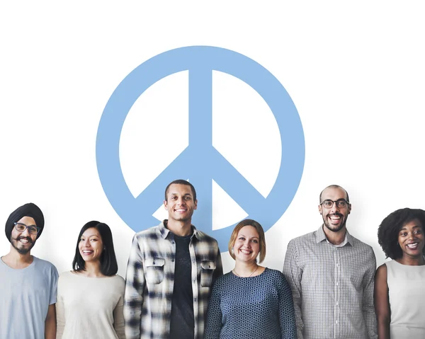 Diversidad personas con paz —  Fotos de Stock